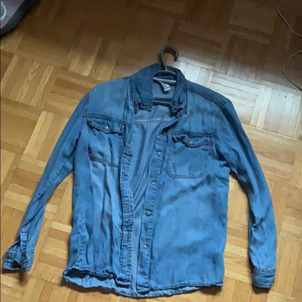 Jean- coloured button up top